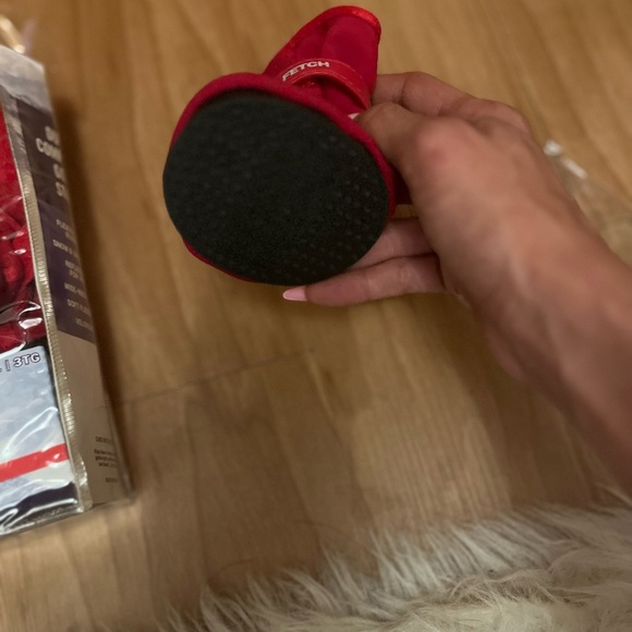 3xl noth fetch Dog winter boots and 2xl canoe sweater - Picture 6 of 7